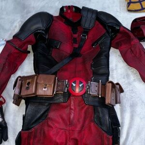 Replica Deadpool and Wolverine suit